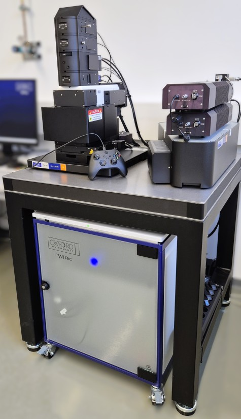 Oxford Instruments Raman-Spektroskop inklusive Xbox Controller zur Steuerung