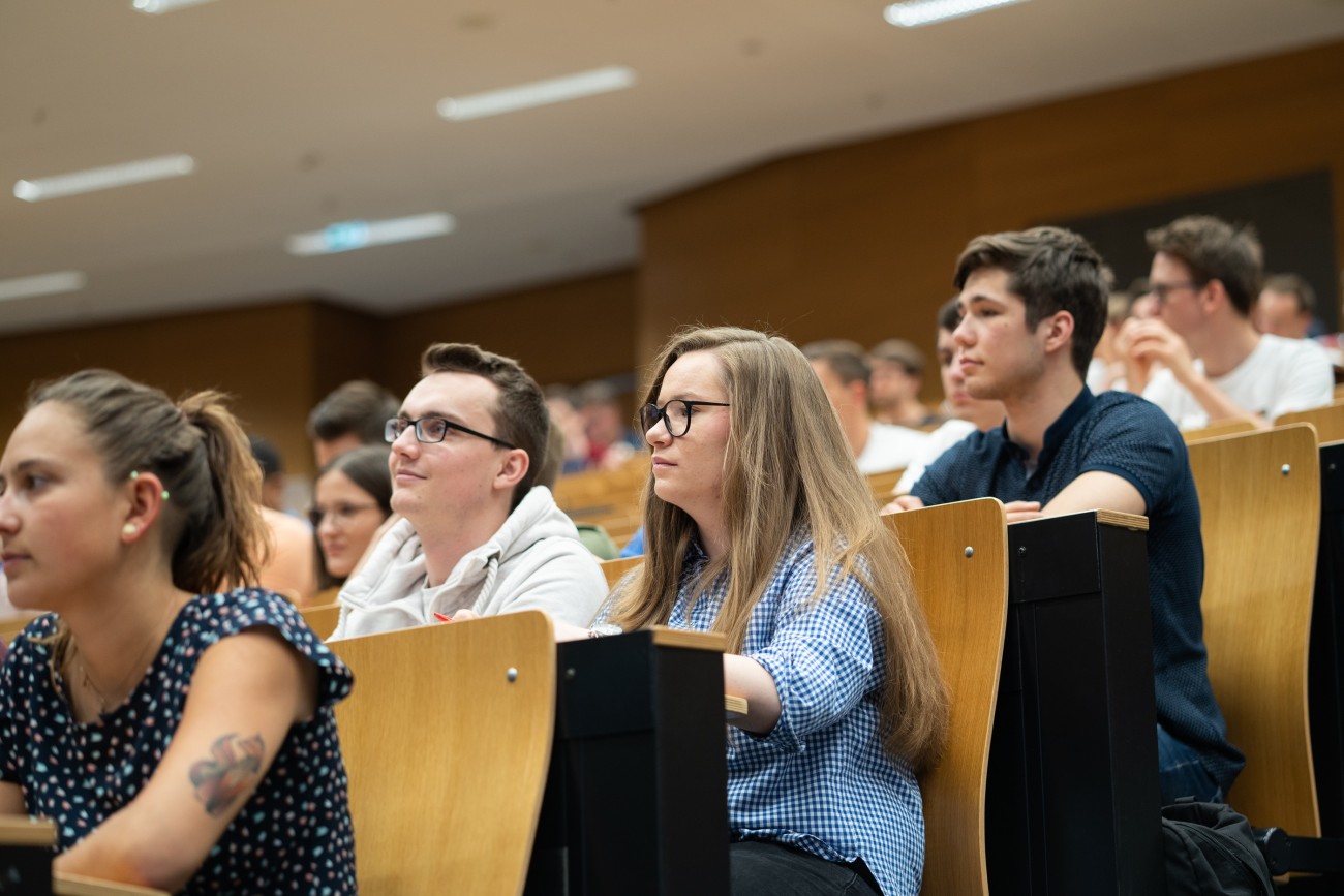 Studierende in einem Hörsaal